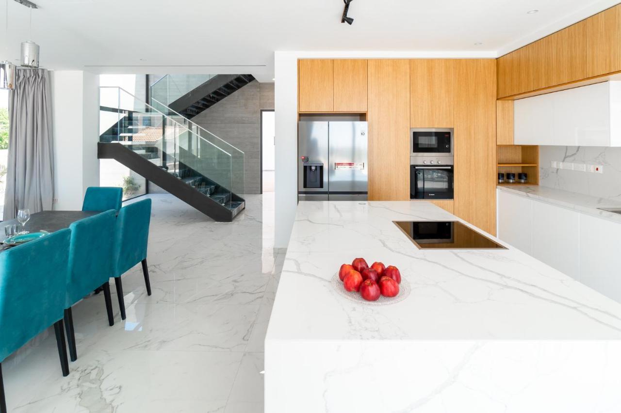 קורל ביי Villa Arsinoe By Ezoria Villas מראה חיצוני תמונה