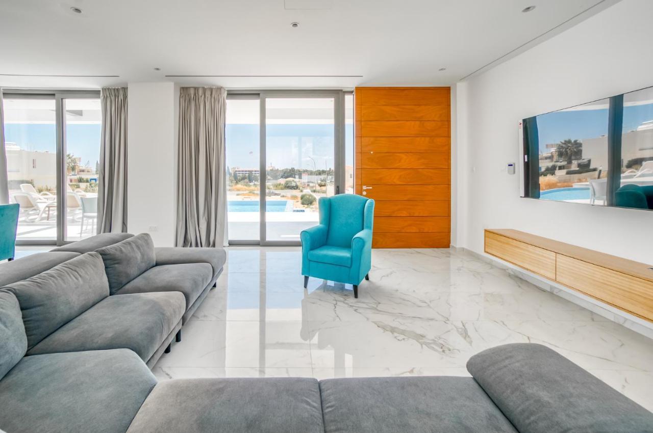 קורל ביי Villa Arsinoe By Ezoria Villas מראה חיצוני תמונה