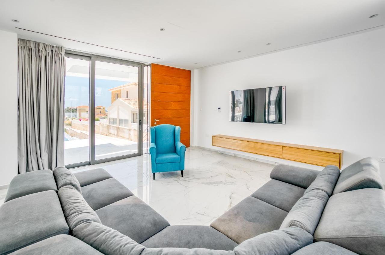 קורל ביי Villa Arsinoe By Ezoria Villas מראה חיצוני תמונה