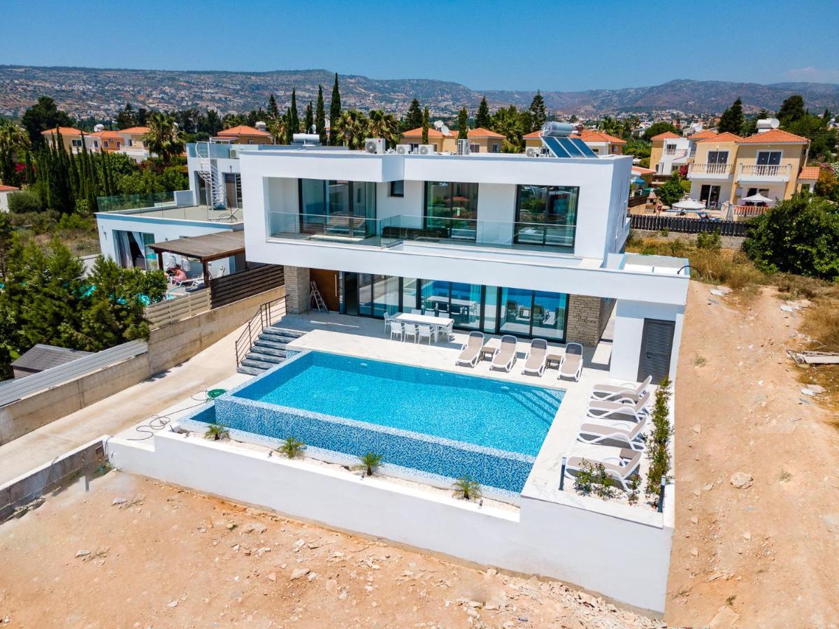 קורל ביי Villa Arsinoe By Ezoria Villas מראה חיצוני תמונה
