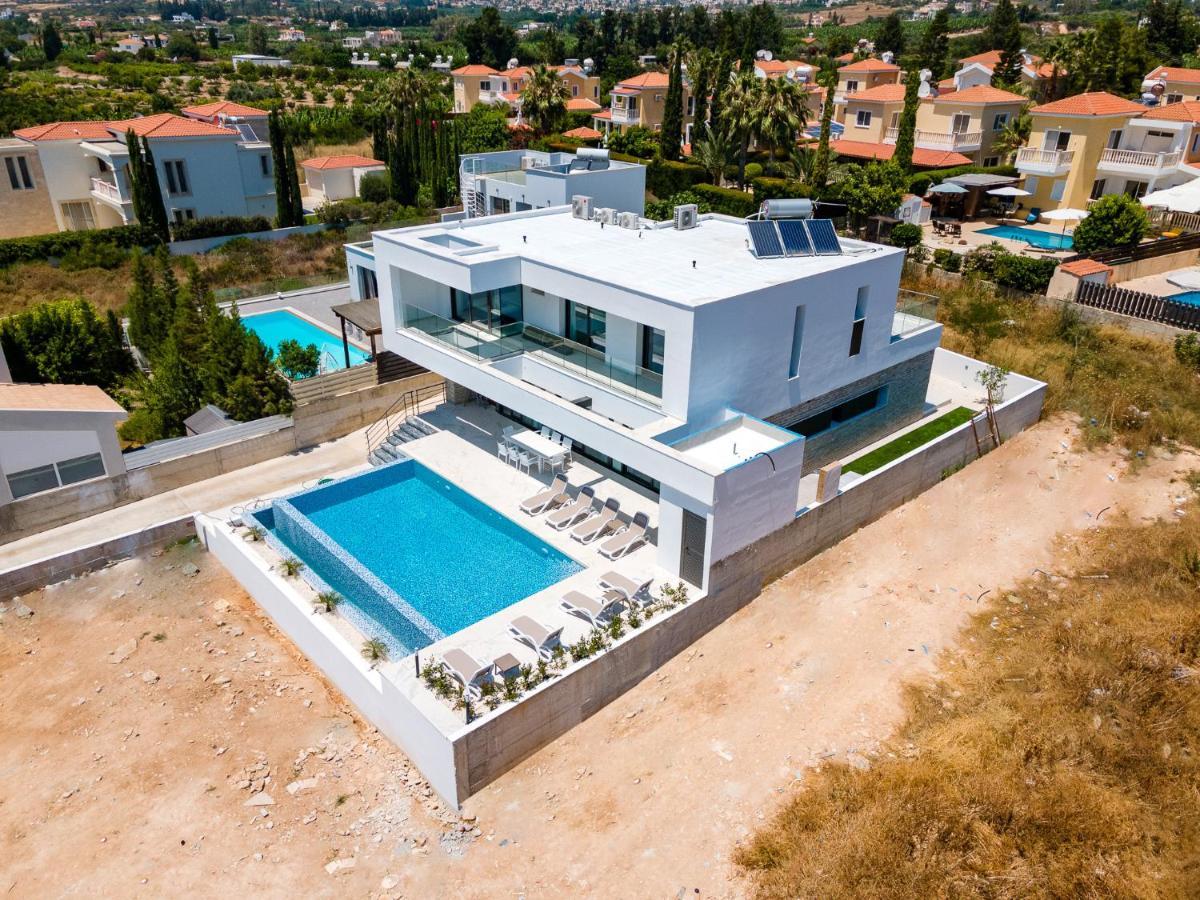קורל ביי Villa Arsinoe By Ezoria Villas מראה חיצוני תמונה