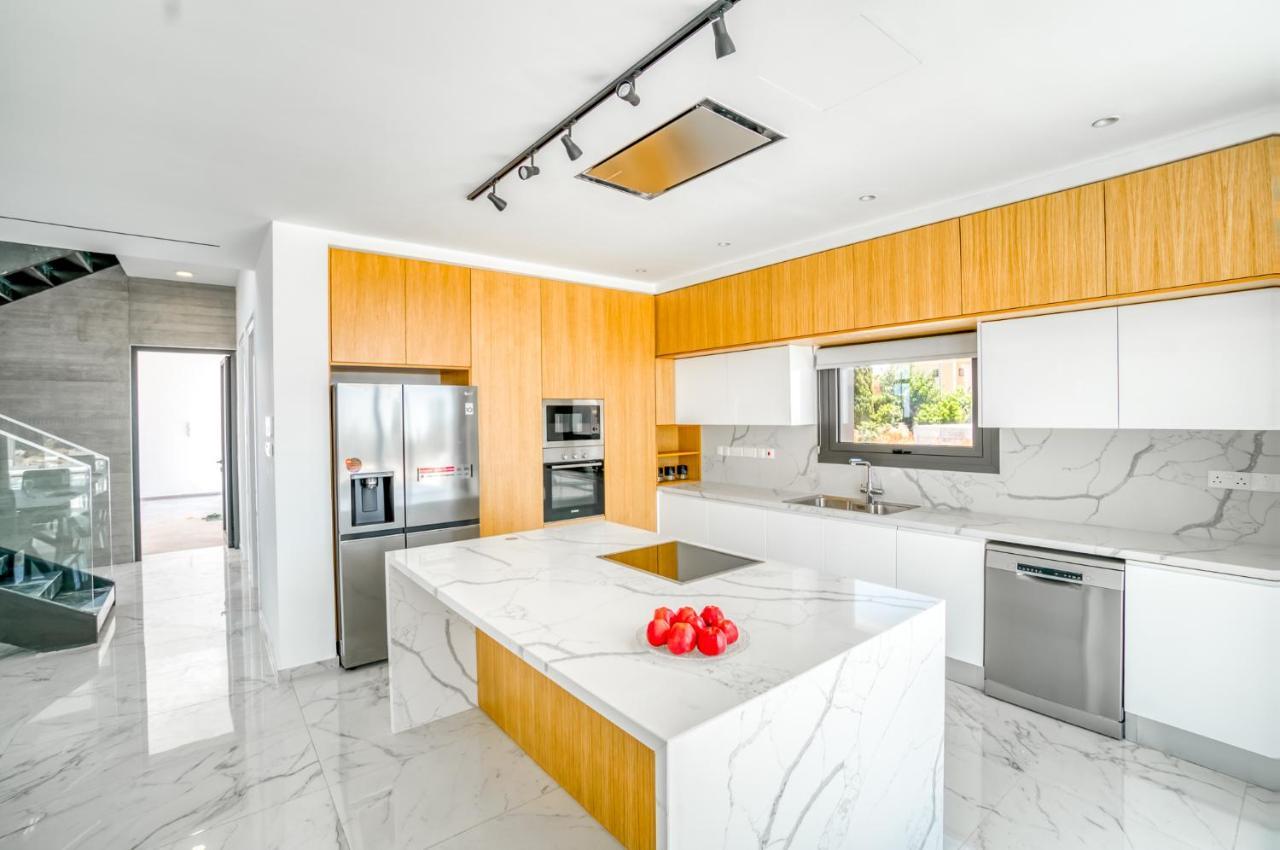 קורל ביי Villa Arsinoe By Ezoria Villas מראה חיצוני תמונה